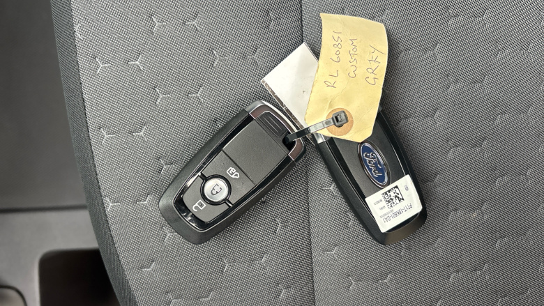 Ford Transit Custom E-320 L1 Rwd 100kW 65kWh H1 Van Limited Auto